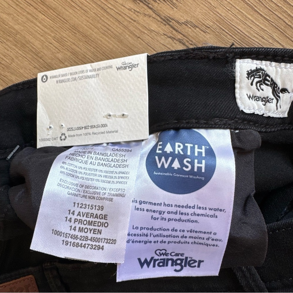 Wrangler 10” Bermuda Stretch Shorts 14 - Picture 6 of 7